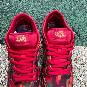 Nike SB Dunk Low Wizard - 3