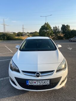 Predam Opel Astra 1.4 - 3