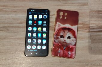 Xiaomi 11 Lite NE 5G; 6,55“ AMOLED; 128GB; Android 12 - 3