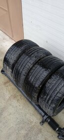 255/60 R18 nokian - 3