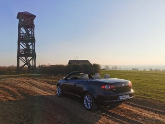 Predám VW EOS 2.0TDI DSG - 3