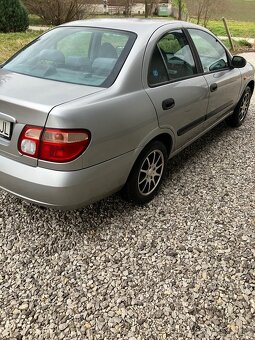 Nissan Almera sedan 1.5 - 3