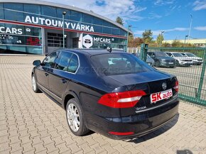 Predám Škoda Superb 2.0 TDI CR 4x4 Elegance - 3