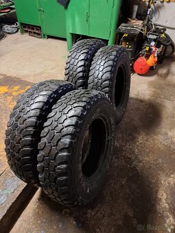 235/85 R16 - 3