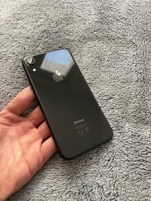 iPhone XR 128GB - 3