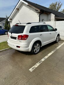 Rozpredam DODGE JOURNEY 2,0 CRDI - 3