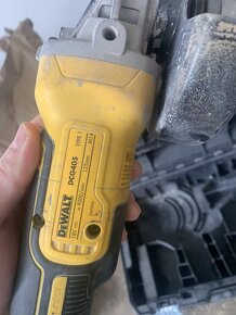 DeWALT aku uhlová brúska, karbina DCG405NT+ aku - 3