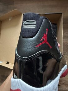 Nike Jordan 11 Playoffs bred - 3