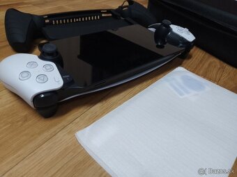 PS5 SONY Portal - 3