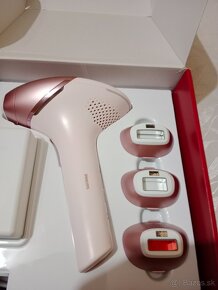 PHILIPS LUMEA IPL Hair Removal 9000 - 3