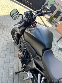 Honda cb650r - 3