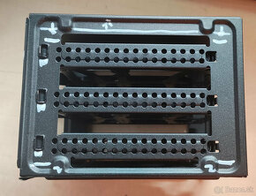 Corsair Carbide 500R Case - Hard Drive Cage - 3