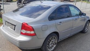 Rozpredám volvo s40 2005 2.0 tdci 100kw - 3