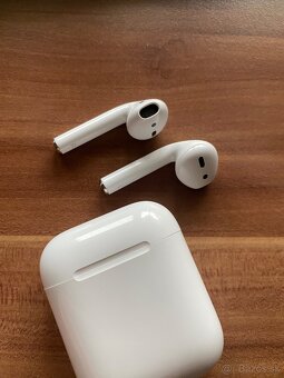 Apple AirPods 1. Gen - 3