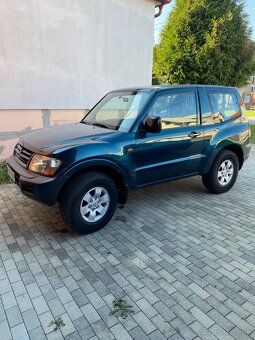 Mitsubishi Pajero - 3