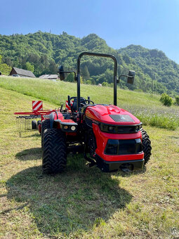 Malotraktor AGT 1060-SVAHOVÝ SPECIÁL, otoč. pracovisko, 56HP - 3