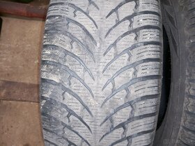 Zimne Nokian 255/70 r16 - 3