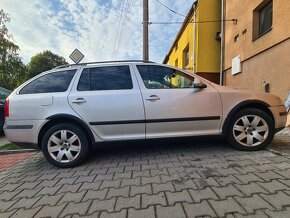 Plastové lemy Škoda Octavia 2 2004-2012 - 3