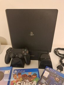 PlayStation 4 - 3