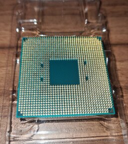 Predám AMD Ryzen 3 1300x a chladiče - 3