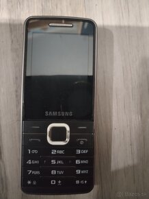 Samsung GT-S5610 Orange - 3