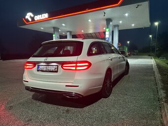 Mercedes Benz E200d Combi - 3