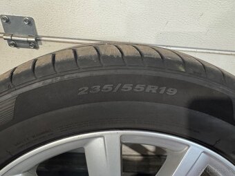 Predam letnu sadu AUDI Q5 235/55 R19 nexen - 3