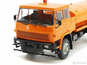 LIAZ 100.850 SA 8 kropící vůz 1:43 Avtoistoria - 3