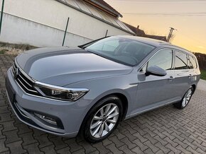 Volkswagen Passat Variant 2.0 TDI EVO Business DSG - 3