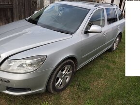 predam blatniky na škoda octavia 2 facelift strieborna 2010 - 3