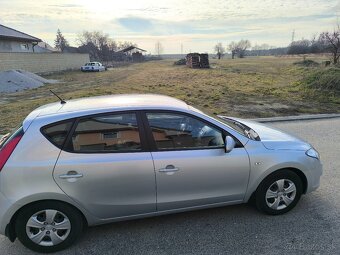 Hyundai i30 / 2009 / 1,4 benzín - 3