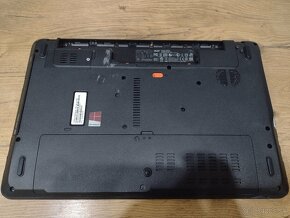 Acer TravelMate P253-E - 3