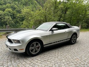 Ford Mustang 3.7 V6 r.v. 2011 + LPG cabrio - po servise - 3