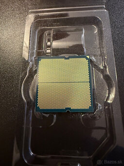 AMD Ryzen 7 7800X3D - 3