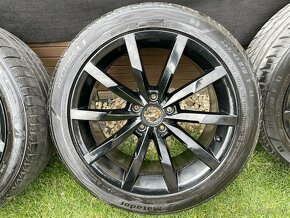 MONTERY SCHWARZ R-LINE VW Passat 8B 5x112  8 x18   ET 44 VW - 3