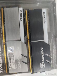 G Skill Trident Z RGB 2x8gb (16gb) DDR4 CL14 3200MHZ - 3