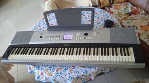 rezerovaný Yamaha DGX-520  keyboard + darujem knihu spevu - 3