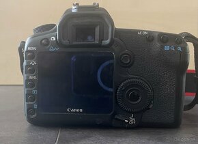 Canon EOS 5D Mark II - 3