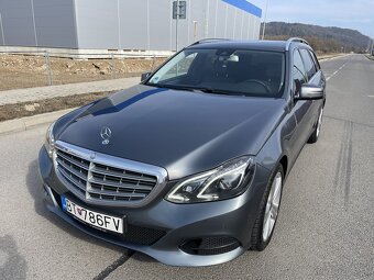 Mercedes Benz E200 - 3