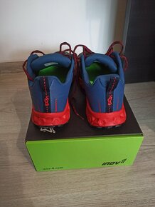 Predam nove bezecke topanky Inov8 Parkclaw G 280 navy/red - 3