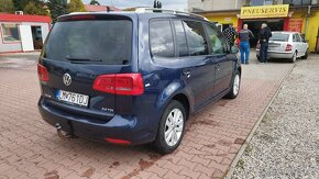 Volkswagen Touran 2.0 TDI STYLE - 3