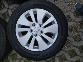 Kolesá Suzuki Sx4 S-cross R16 5x114,3 205/60 r16 - 3