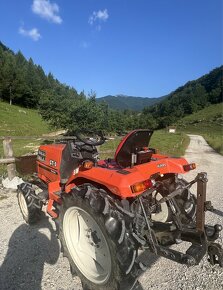 Japonský malotraktor Kubota GT3 - 3