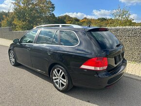 Volkswagen Golf Variant 2.0TDI CR 2009 - 3