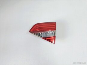 vnut zad LED svetlo Superb 2 fl sedan - 3