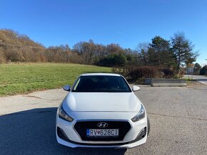 Hyundai i30 fastback 1.4 Tgdi 103 kw 2018 - 3