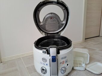 Rotačná fritéza DeLonghi - 3