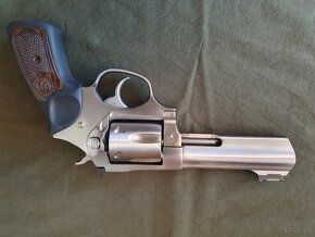 Ruger SP 101 v ráži 357 Magnum - 3