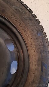 1 ks PIRELLI 195/65 R15 a 1ks POLARIS 3 195/65 R15 - 3