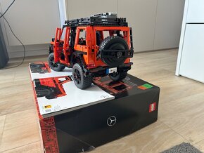 Lego Mercedes-Benz G 500 - 3